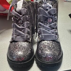 Old navy Sparkly Gray Kids Boots
